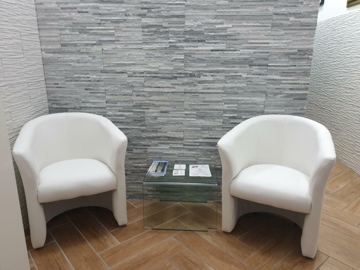 Cuscino E Cornetto Bed & Breakfast Salerno Exterior photo